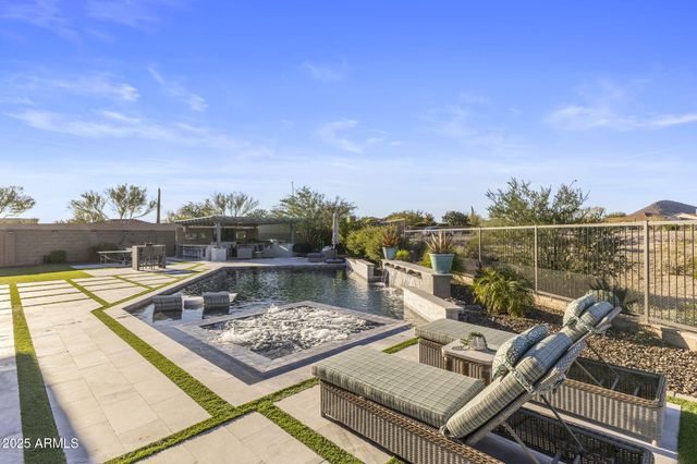 11658 W MONTANSORO Lane, Peoria, AZ 85383