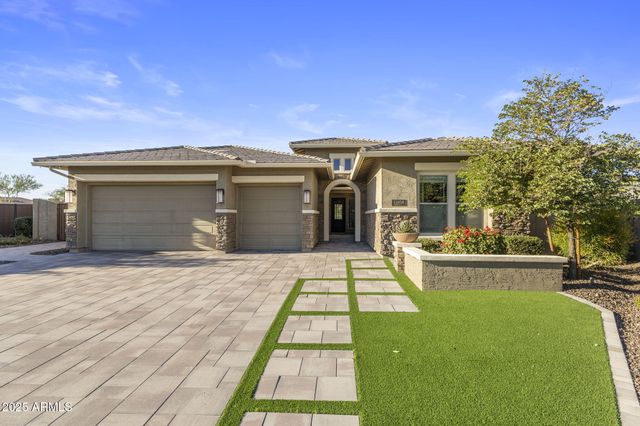 11658 W MONTANSORO Lane, Peoria, AZ 85383