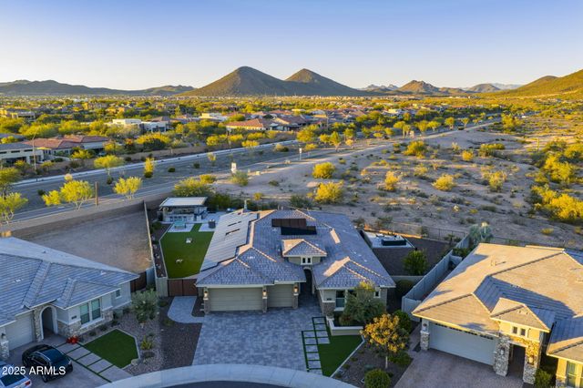 11658 W MONTANSORO Lane, Peoria, AZ 85383