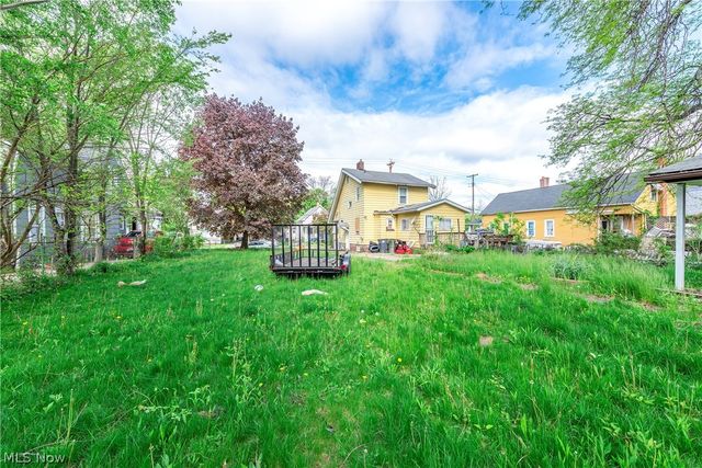 3315 W 58th Street, Cleveland, OH 44102