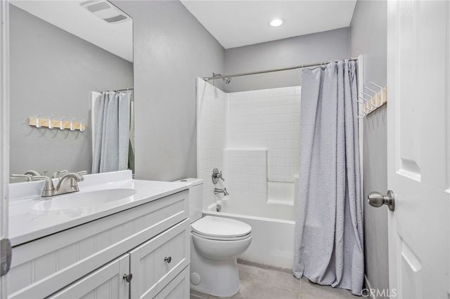 35205 Bacopa Court, Lake Elsinore, CA 92532