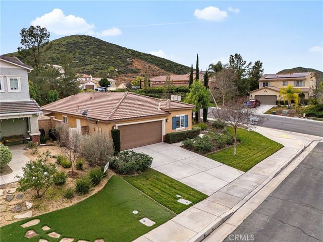 35205 Bacopa Court, Lake Elsinore, CA 92532