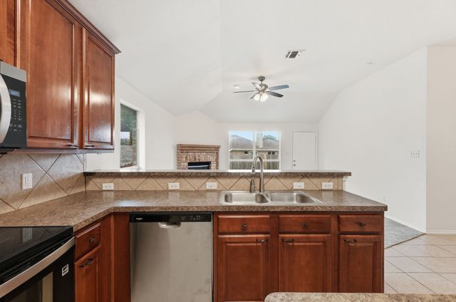 6233 Brooklynn Drive, Fort Worth, TX 76179