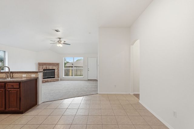 6233 Brooklynn Drive, Fort Worth, TX 76179