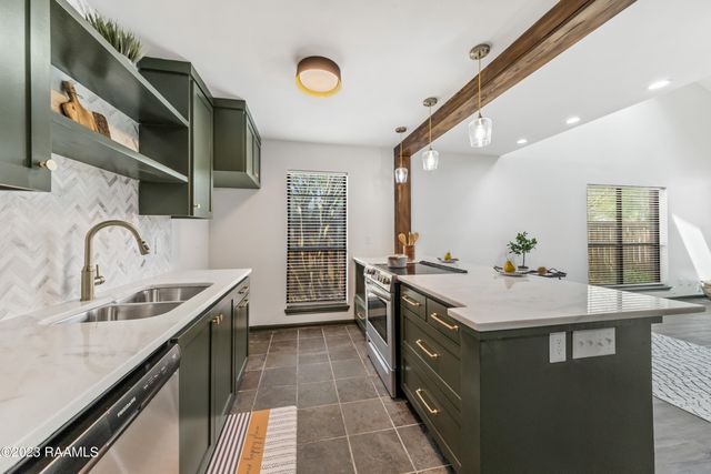 183 Steiner Road Apt 114, Lafayette, LA 70508