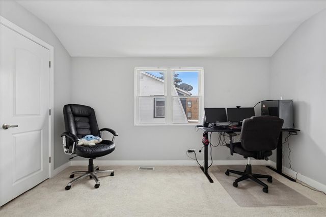 5646 N Menard Avenue, Chicago, IL 60646