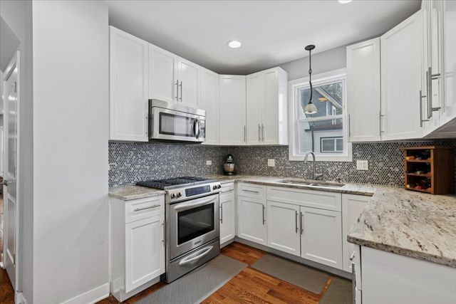 5646 N Menard Avenue, Chicago, IL 60646