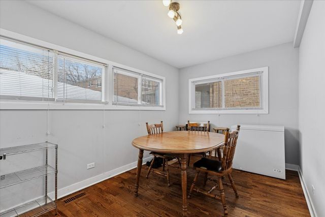 5646 N Menard Avenue, Chicago, IL 60646