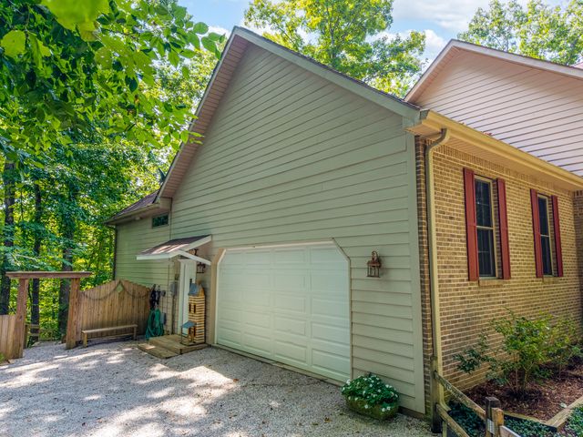 1560 Bell Phipps Road, Monticello, KY 42633