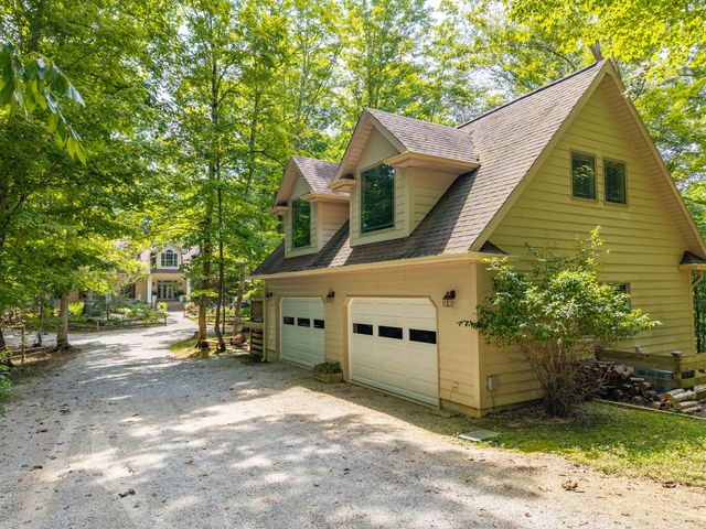 1560 Bell Phipps Road, Monticello, KY 42633