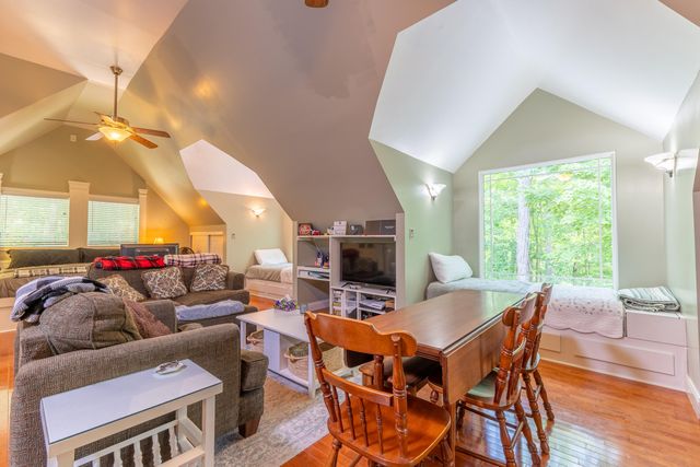 1560 Bell Phipps Road, Monticello, KY 42633