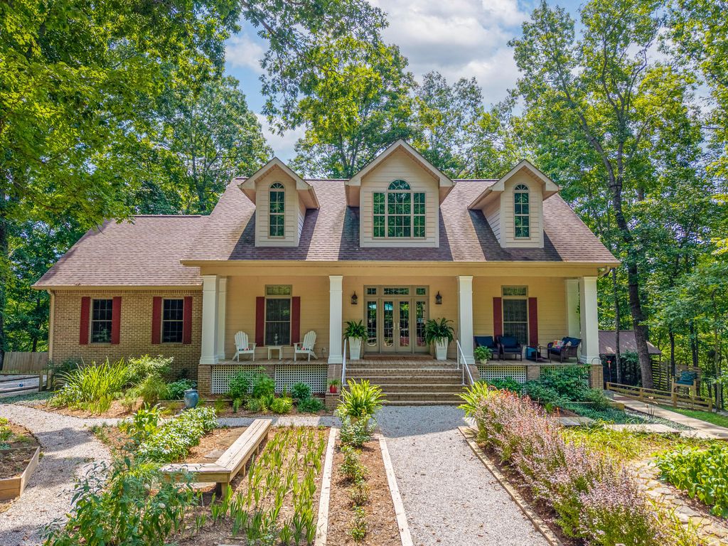 1560 Bell Phipps Road, Monticello, KY 42633