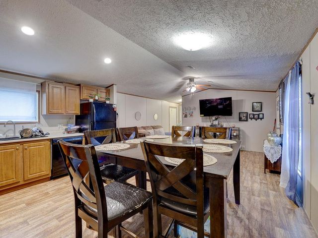 230 Gato RD, Cedar Creek, TX 78612