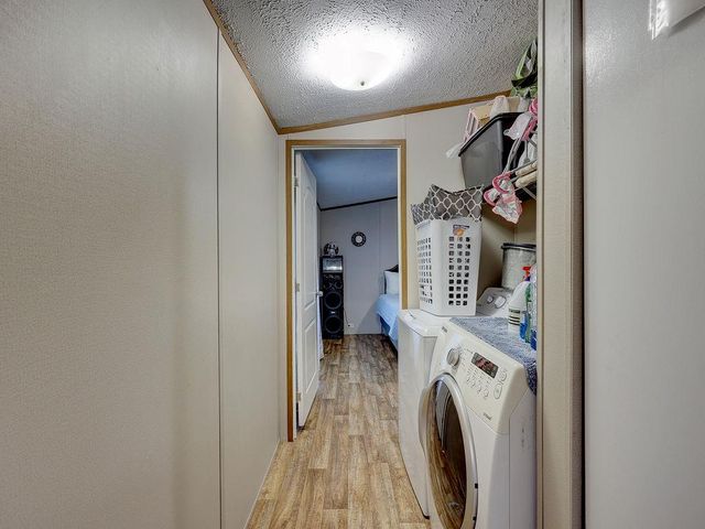 230 Gato RD, Cedar Creek, TX 78612