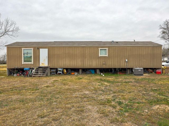 230 Gato RD, Cedar Creek, TX 78612