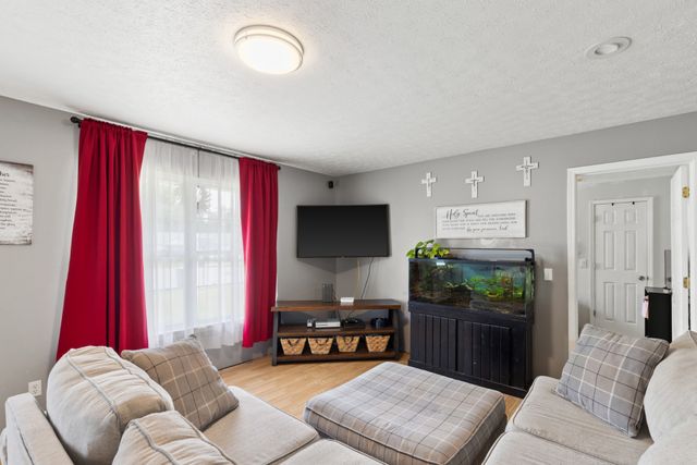 149 Cora St, Portland, TN 37148