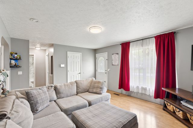 149 Cora St, Portland, TN 37148