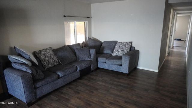 5950 W MISSOURI Avenue, Glendale, AZ 85301