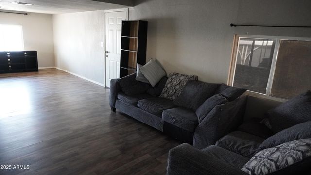 5950 W MISSOURI Avenue, Glendale, AZ 85301