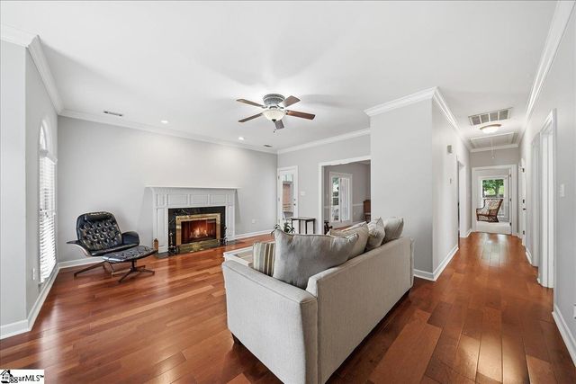 6 Greenview Drive, Greenville, SC 29609