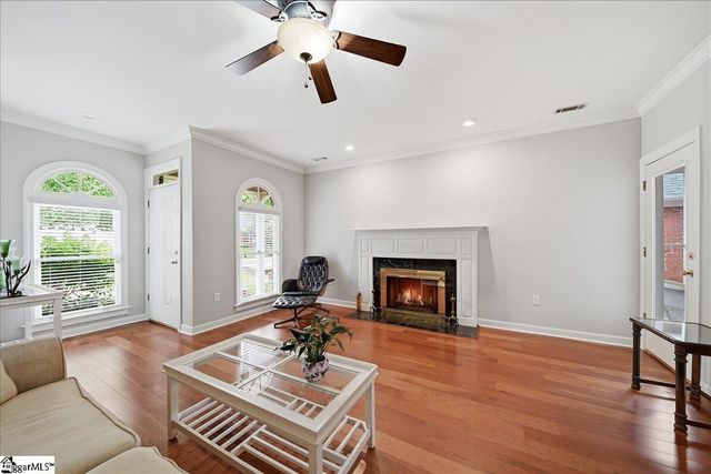 6 Greenview Drive, Greenville, SC 29609