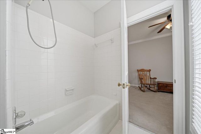 6 Greenview Drive, Greenville, SC 29609