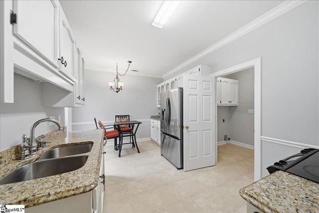 6 Greenview Drive, Greenville, SC 29609