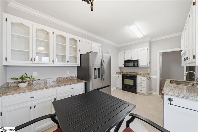 6 Greenview Drive, Greenville, SC 29609