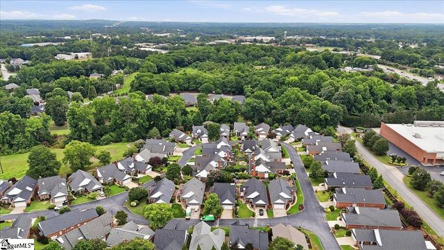 6 Greenview Drive, Greenville, SC 29609