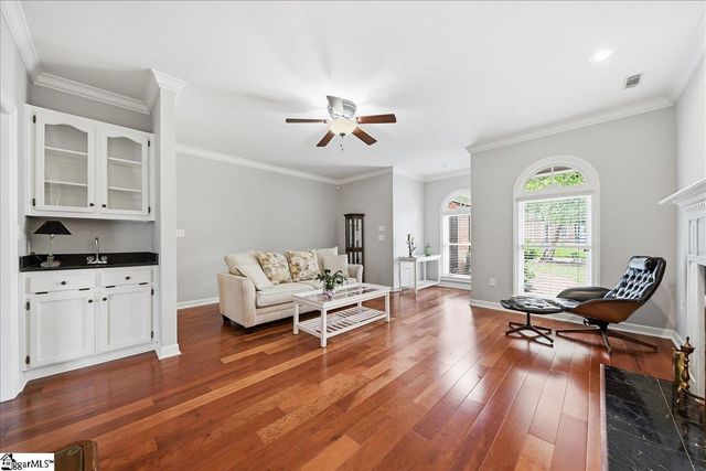 6 Greenview Drive, Greenville, SC 29609