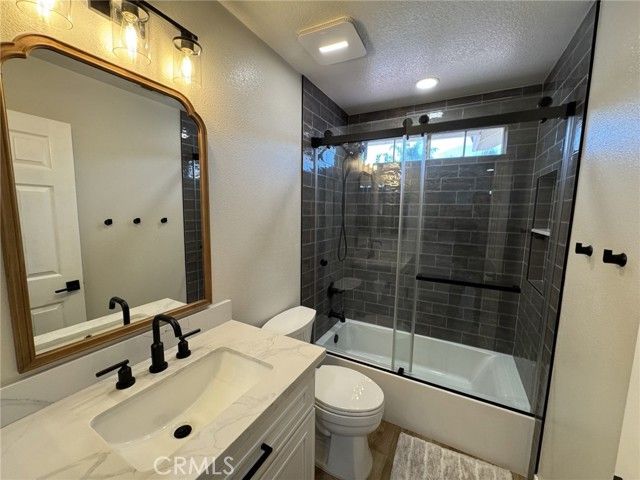 980 Acorn, Corona, CA 92878