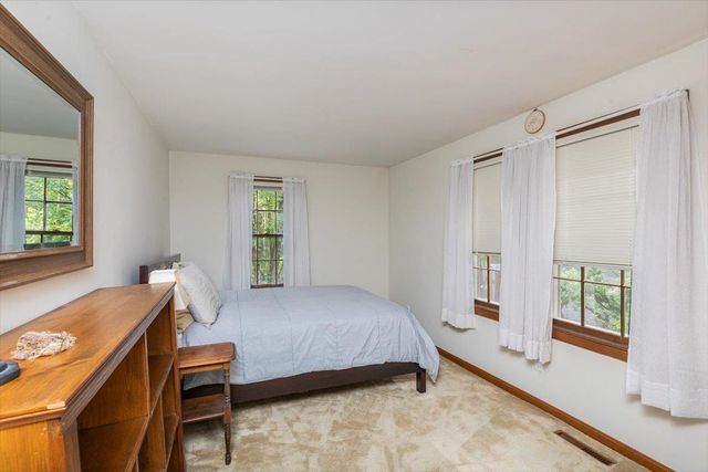 42 Old Town Farm Road, Exeter, NH 03833