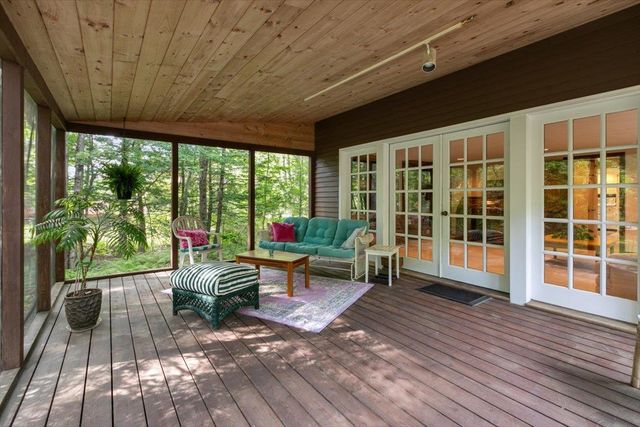 42 Old Town Farm Road, Exeter, NH 03833