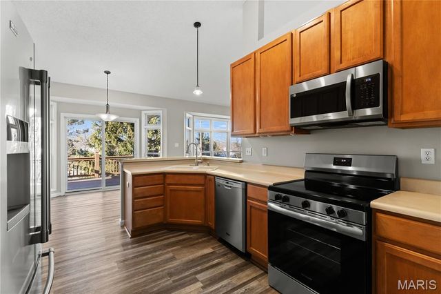 7101 Curtis Drive 795B, Dardenne Prairie, MO 63368