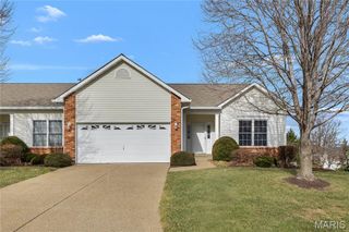 7101 Curtis Drive 795B, Dardenne Prairie, MO 63368