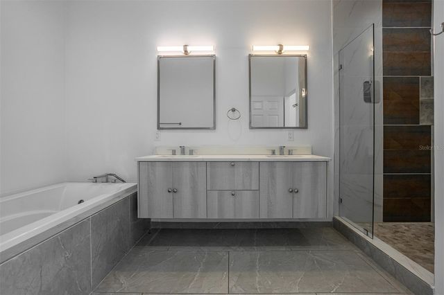 2700 N MYRTLE AVENUE, Tampa, FL 33602