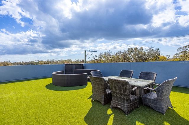 2700 N MYRTLE AVENUE, Tampa, FL 33602