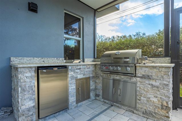 2700 N MYRTLE AVENUE, Tampa, FL 33602