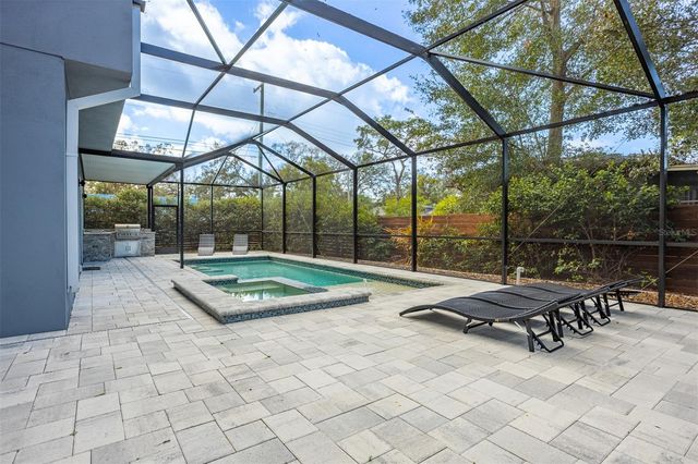 2700 N MYRTLE AVENUE, Tampa, FL 33602