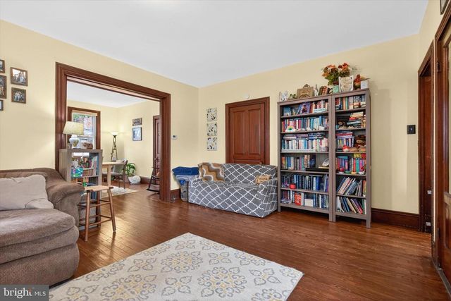 220 N COLLEGE ST, Carlisle, PA 17013