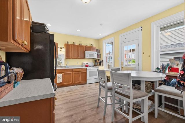 220 N COLLEGE ST, Carlisle, PA 17013