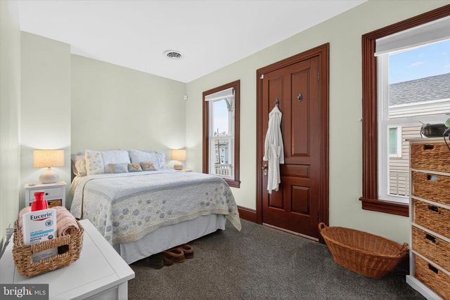 220 N COLLEGE ST, Carlisle, PA 17013