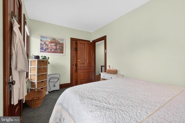 220 N COLLEGE ST, Carlisle, PA 17013