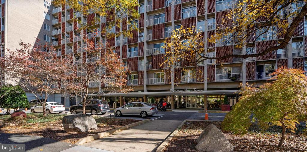 800 4TH ST SW #N801, Washington, DC 20024