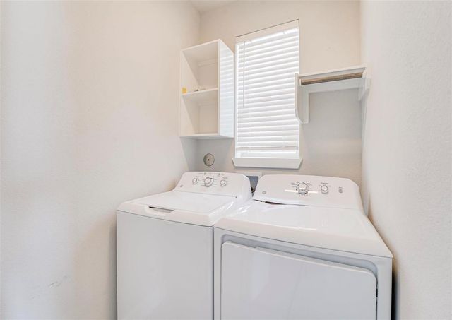 389 N Centro Circle, Shenandoah, TX 77385