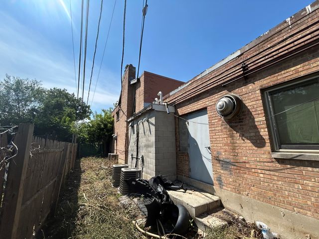 307 E North Avenue, Northlake, IL 60164
