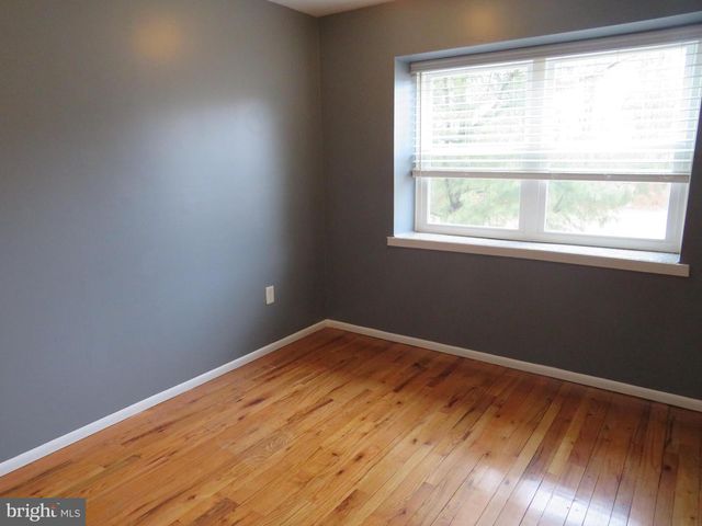 1816 SILVER CT, Hamilton, NJ 08690