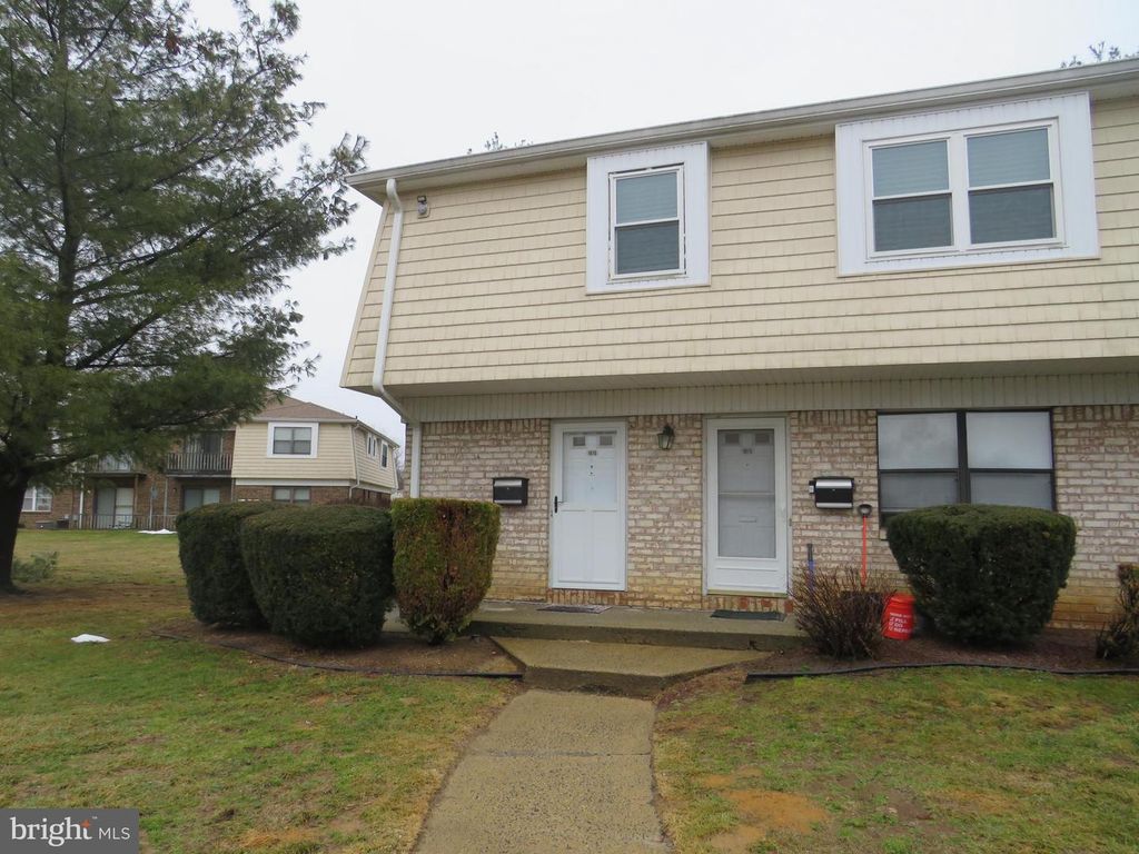 1816 SILVER CT, Hamilton, NJ 08690