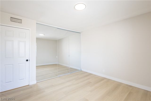 1405 Vegas Valley Drive 49, Las Vegas, NV 89169