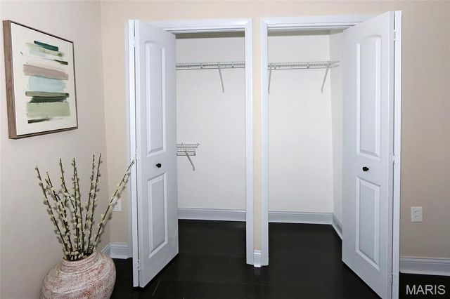 8361 Big Bend Boulevard, Webster Groves, MO 63119